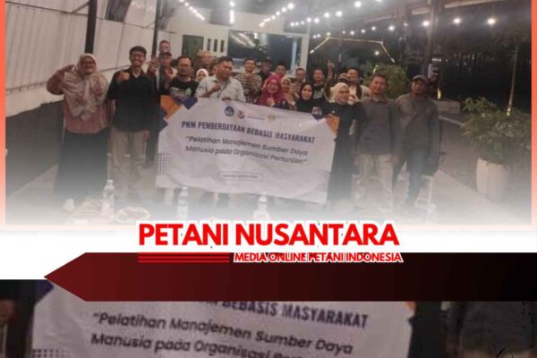 Ketahanan Pangan Desa Diperkuat, Unesa Terapkan Sistem Urban Farming Berbasis IoT